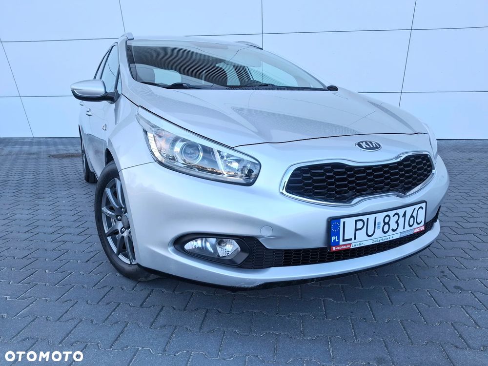 Kia Ceed 1.4 CVVT Dream Team Edition - 9