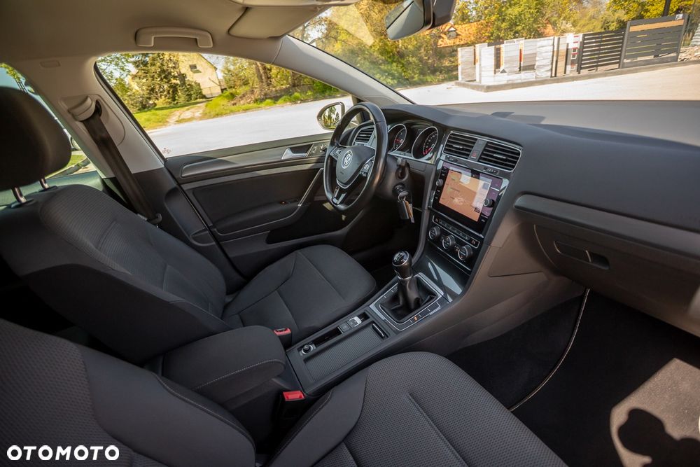 Volkswagen Golf Variant 2.0 TDI (BlueMotion Technology) Comfortline - 20