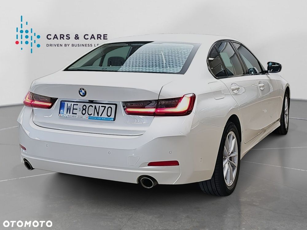 BMW Seria 3 318i - 5