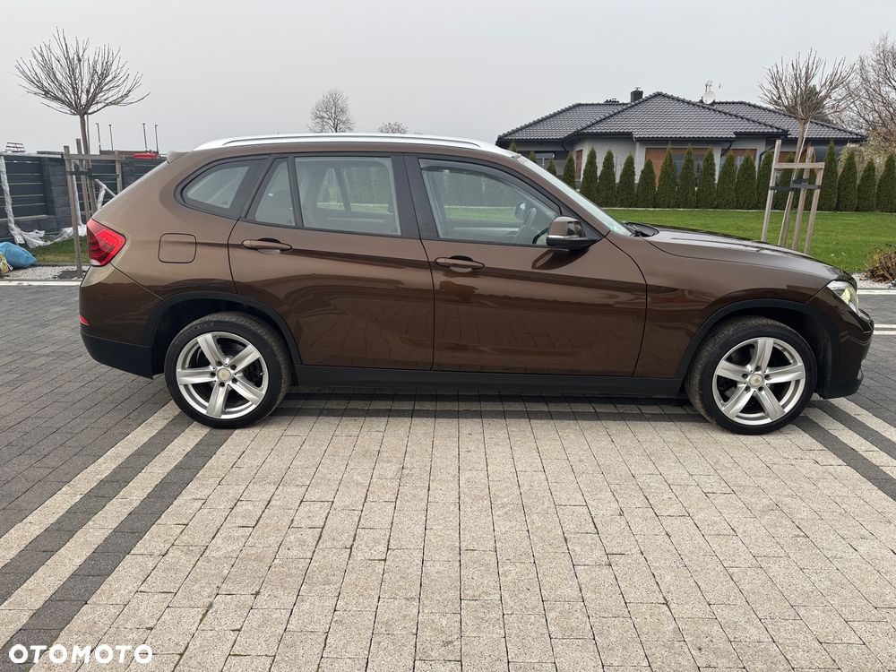 BMW X1 sDrive18d xLine - 11