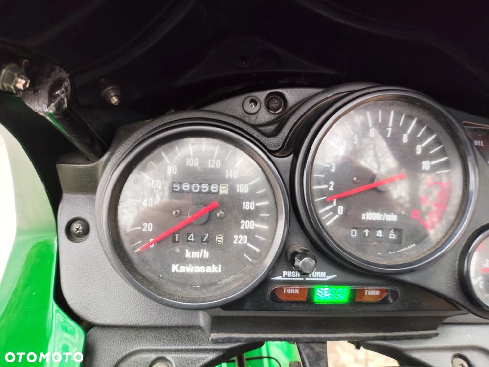 Kawasaki GPZ - 7