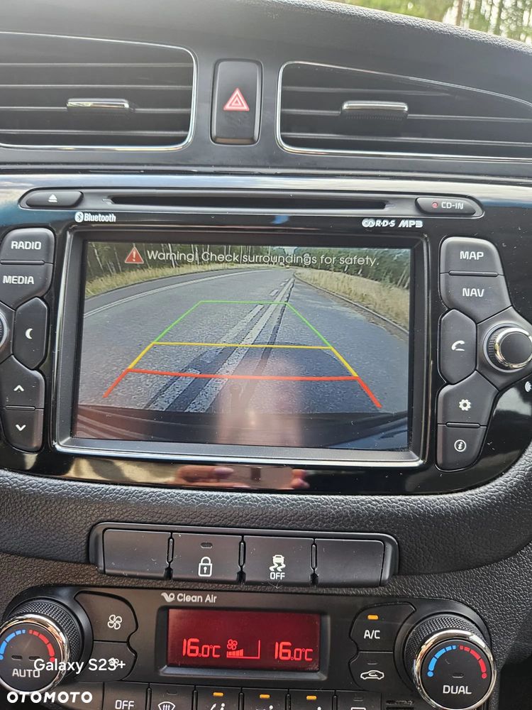 Kia Ceed 1.6 GDI Dream Team Edition - 15