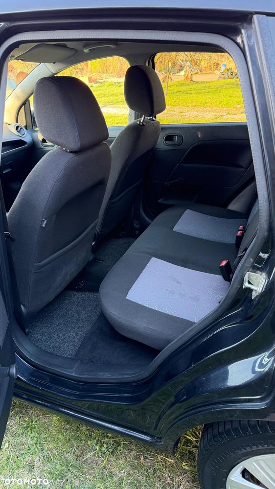 Ford Fiesta - 11