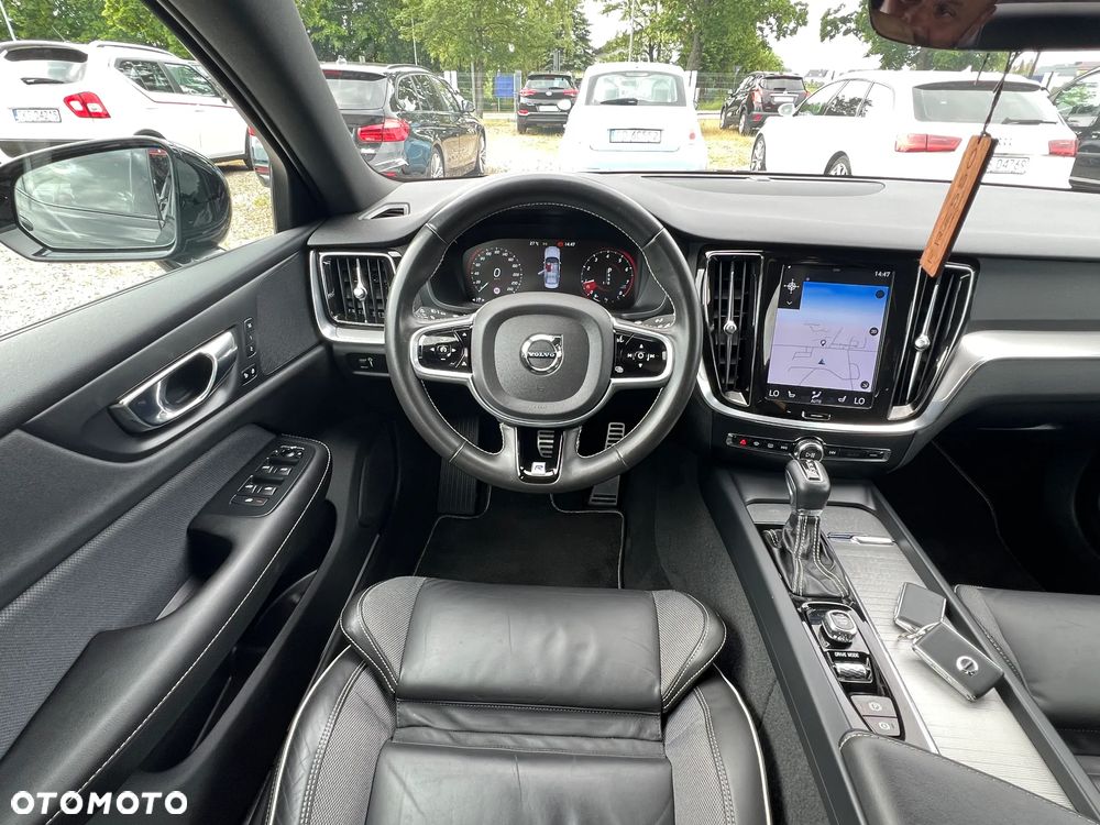 Volvo S60 T4 R-Design - 18