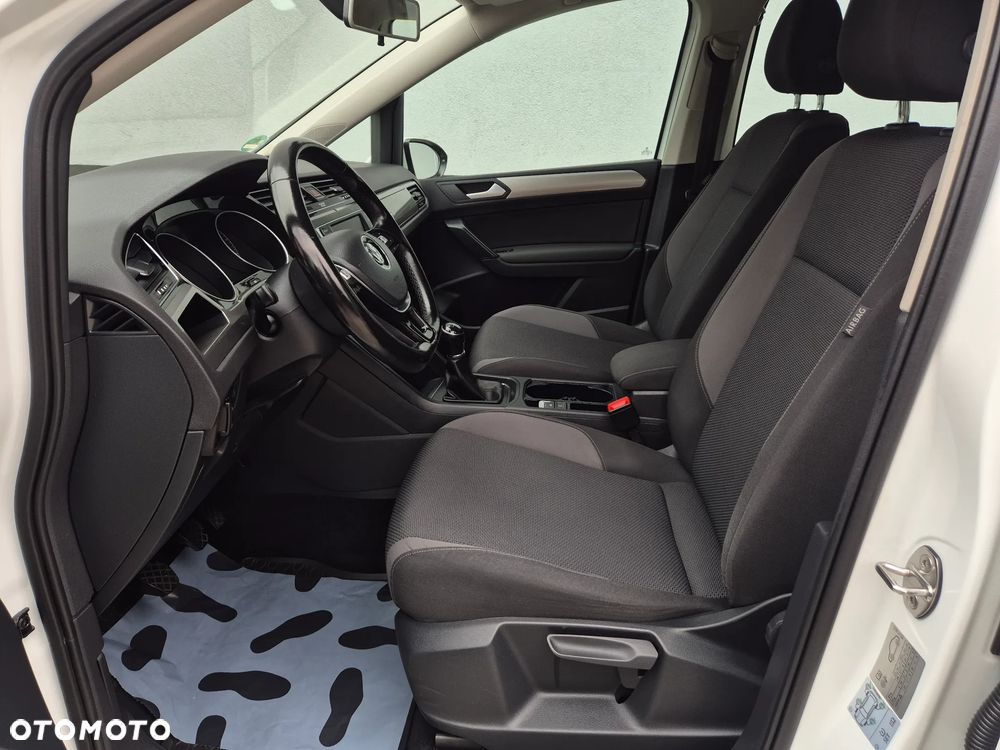 Volkswagen Touran 1.6 TDI SCR (BlueMotion Technology) Trendline - 9