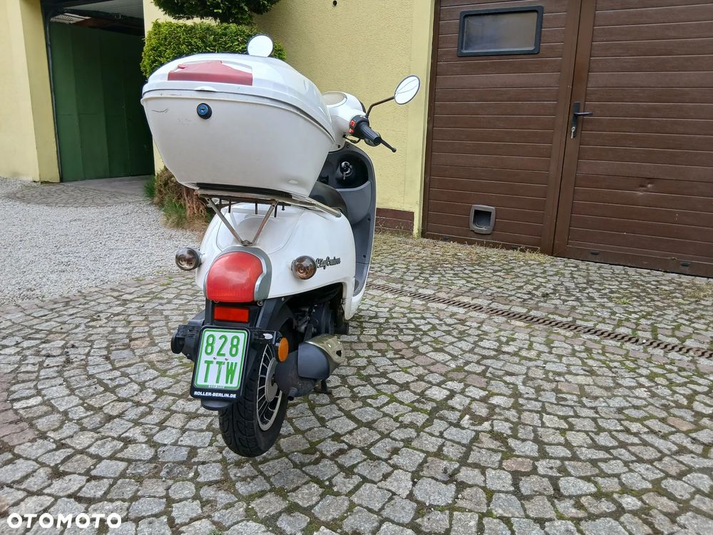 Piaggio Vespa - 4
