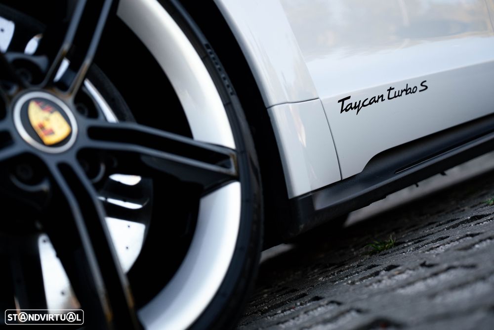 Porsche Taycan Sport Turismo Turbo S - 19