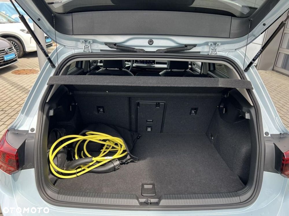 Volkswagen Golf 1.5 TSI EHybrid PHEV 150kW Style DSG - 27