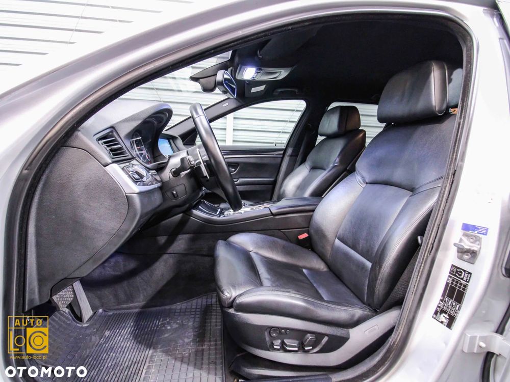 BMW Seria 5 520d Touring Sport-Aut - 9