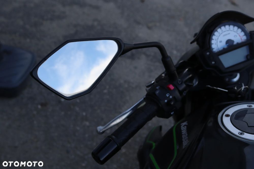 Kawasaki ER - 8
