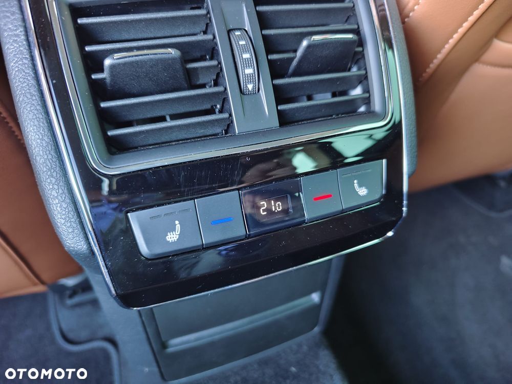 Skoda Superb 2.0 TSI 4x4 DSG L&K - 12