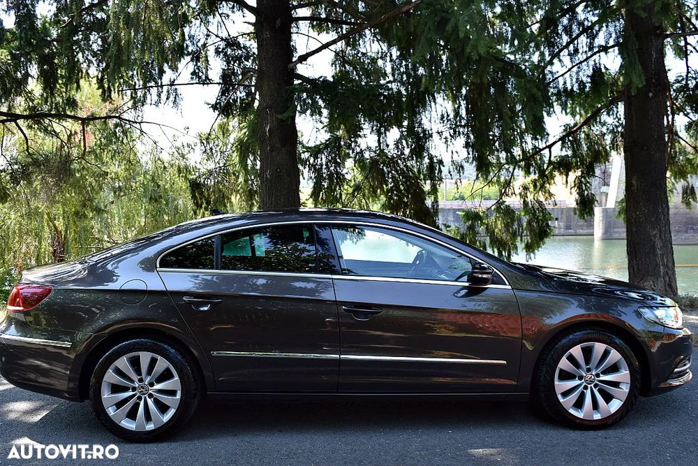 Volkswagen Passat 2.0 TDI DSG BlueMotion Technology Highline - 9