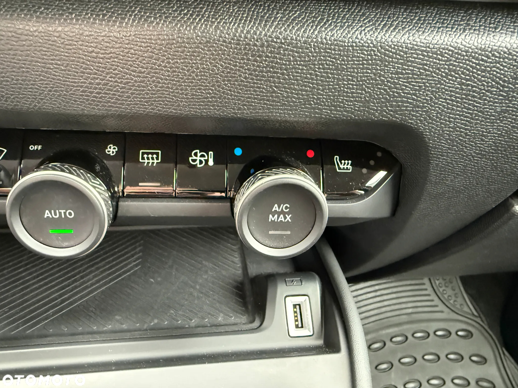 Citroën C4 1.2 PureTech Shine S&S EAT8 - 11