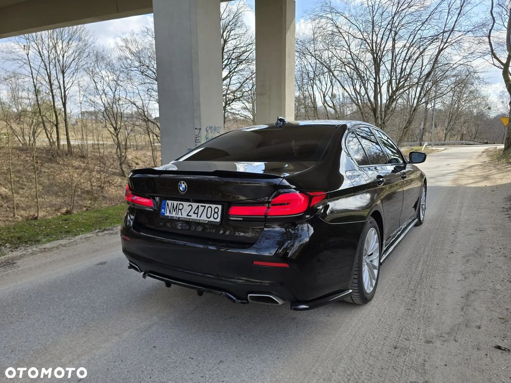 BMW Seria 5 540d xDrive mHEV - 4