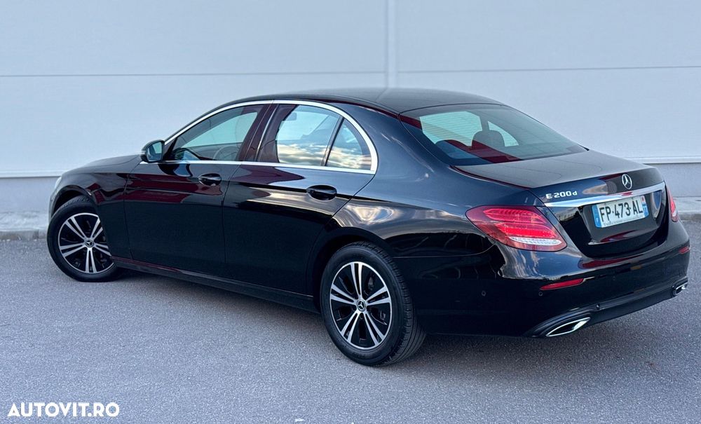 Mercedes-Benz E 200 d 9G-TRONIC Sportstyle Edition - 25