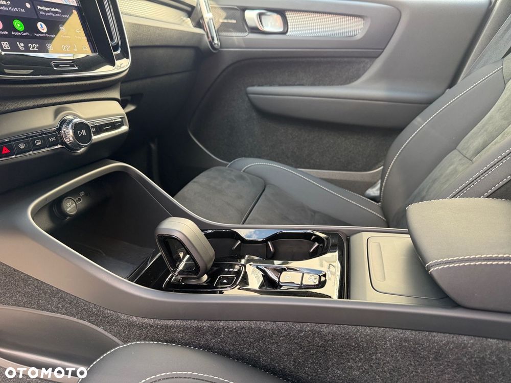 Volvo XC 40 - 33