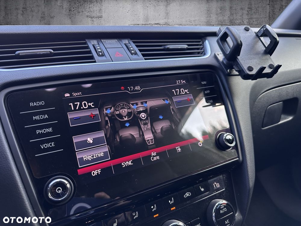 Skoda Octavia 2.0 TSI RS Challenge 245 - 17