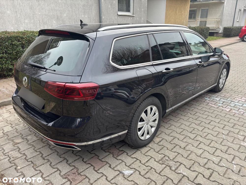Volkswagen Passat 2.0 TDI SCR DSG Elegance - 5