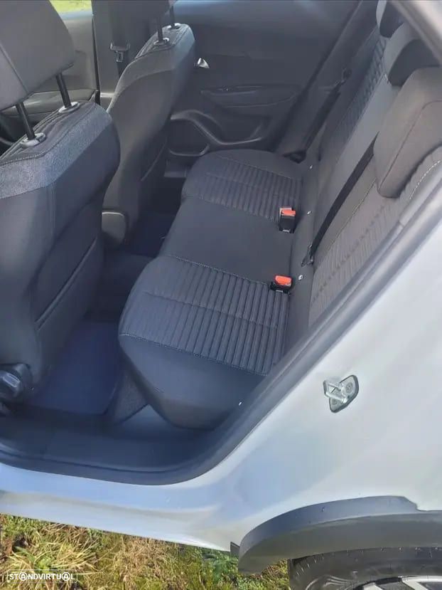 Peugeot 2008 1.2 PureTech Active Pack - 3