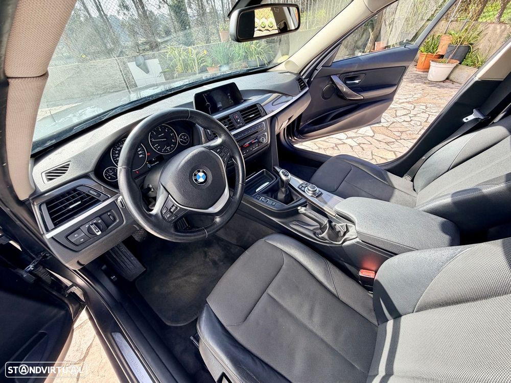 BMW 318 d Line Modern - 31