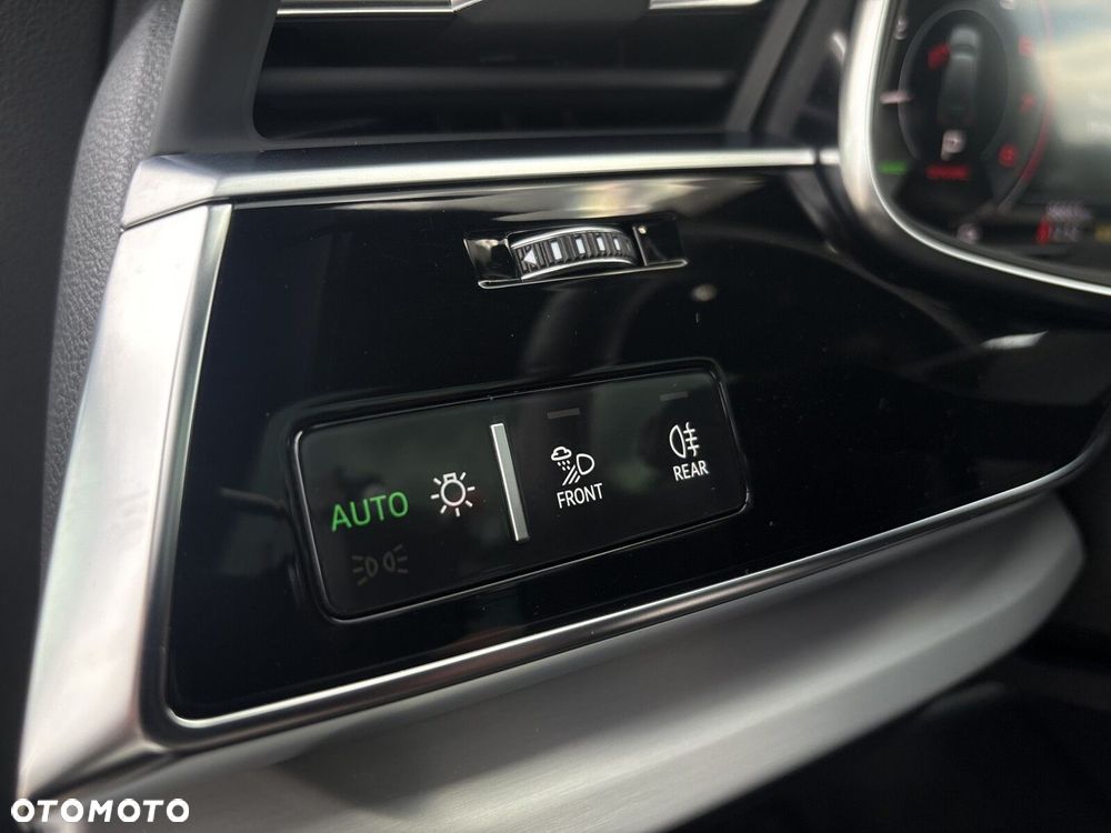 Audi Q7 - 11