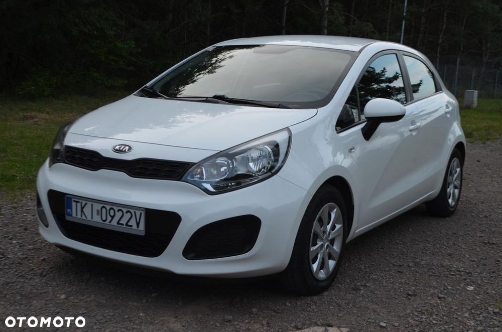Kia Rio 1.2 L - 16
