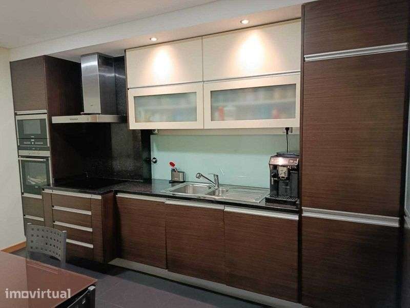 T3 com Garagem individual e excelentes vistas - Grande imagem: 2/11