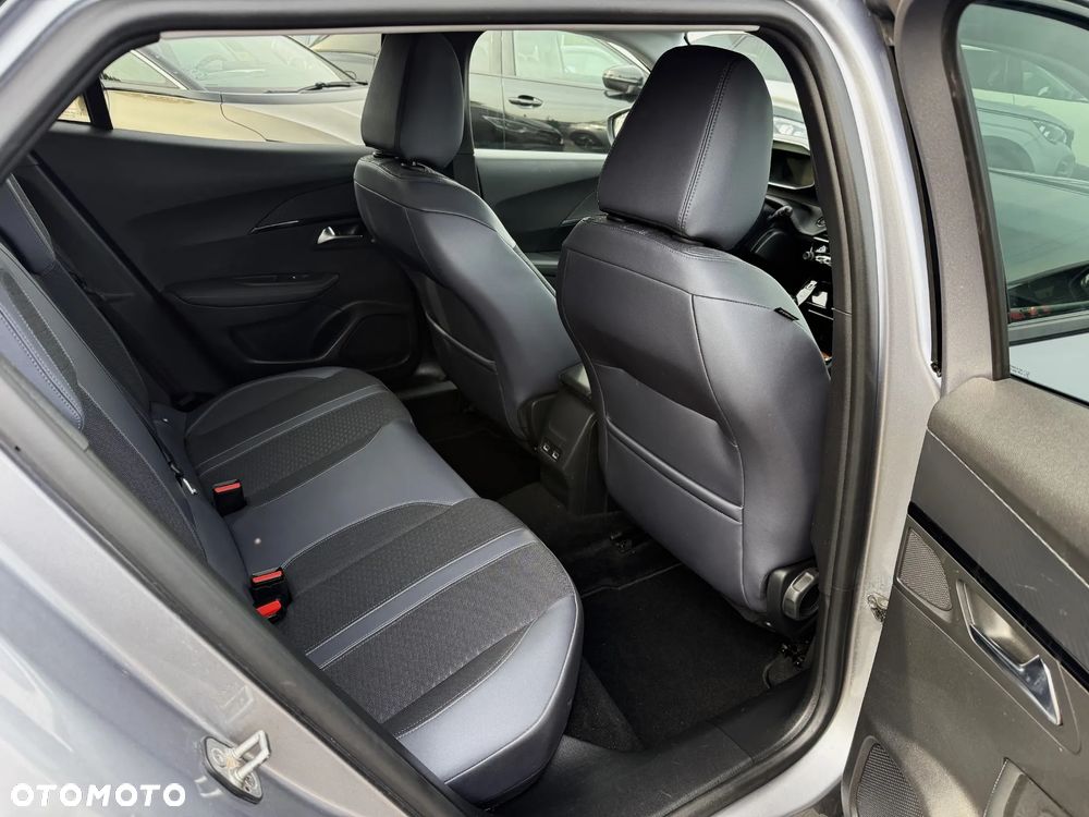 Peugeot 2008 BlueHDi 100 STOP & START Allure - 11
