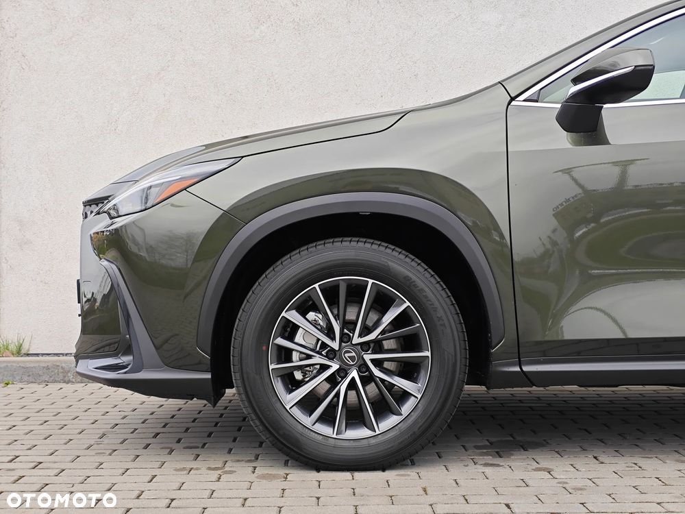 Lexus NX 350h Prestige AWD - 11