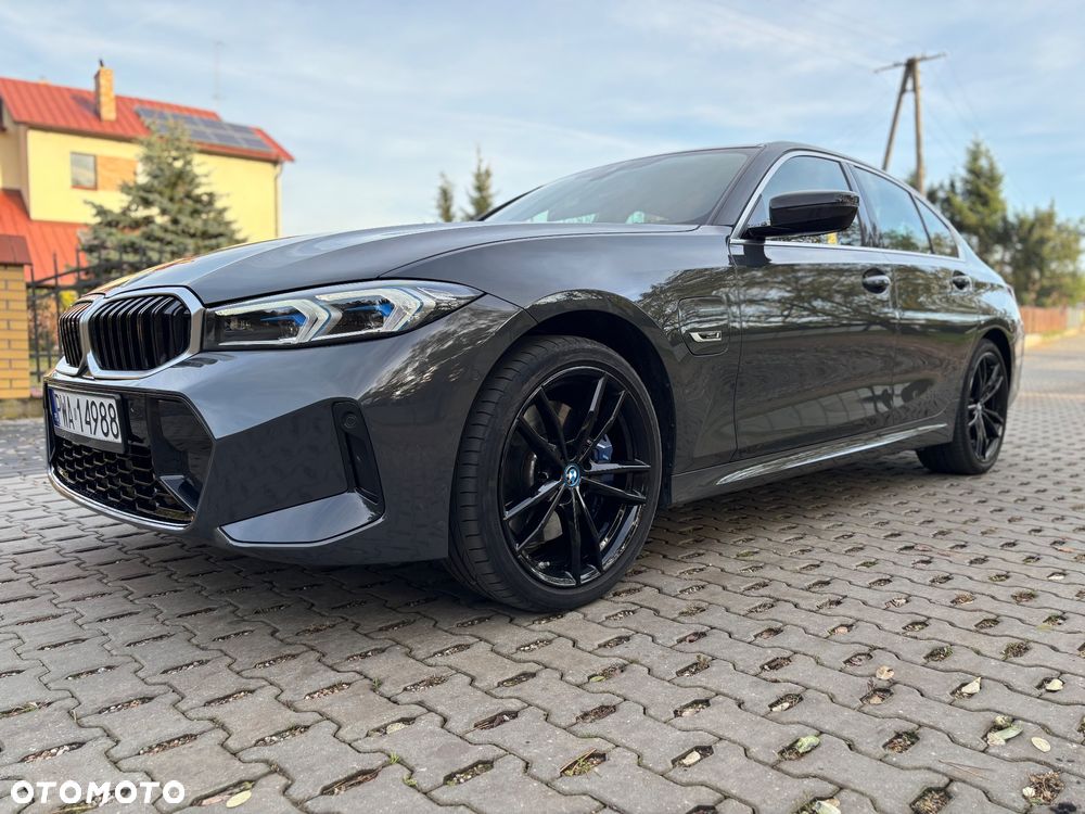 BMW Seria 3 330e PHEV M Sport sport - 18