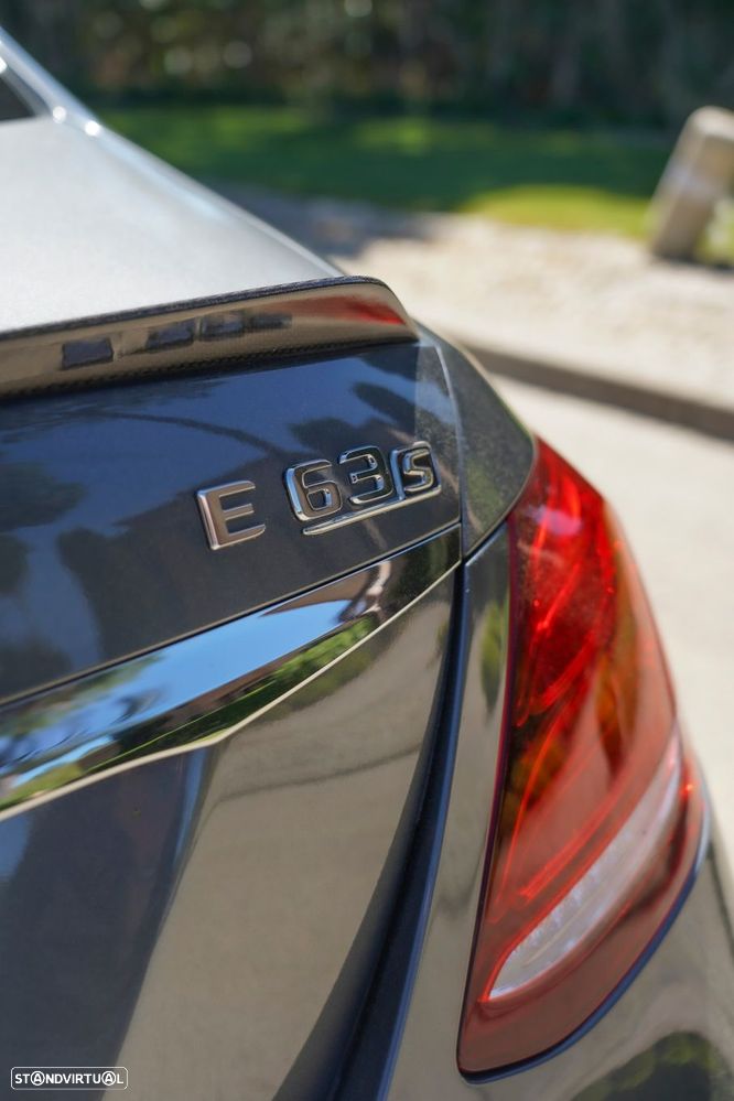 Mercedes-Benz E 63 AMG S 4-Matic+ - 18