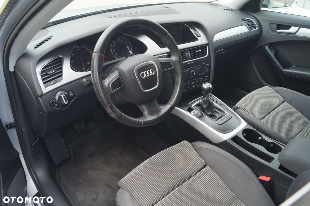 Audi A4 Avant 2.0 TDI DPF Ambition - 38