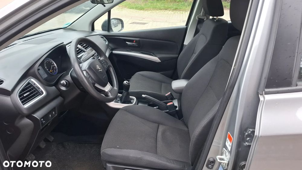 Suzuki SX4 S-Cross 1.0 T Comfort - 12