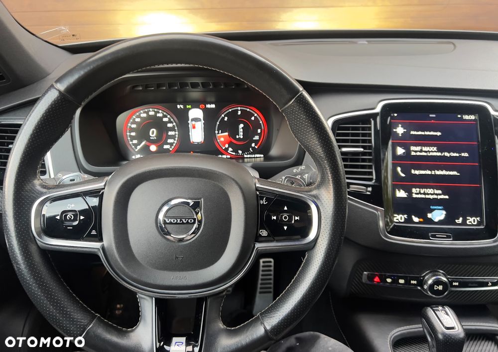 Volvo XC 90 D5 AWD R-Design - 10