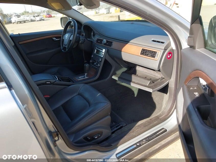 Volvo XC 70 - 9