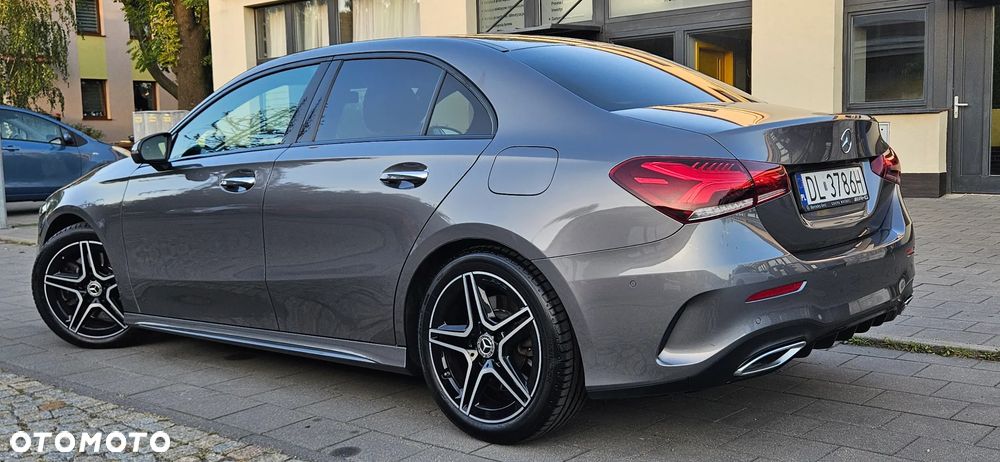 Mercedes-Benz Klasa A 250 AMG Line 7G-DCT - 4