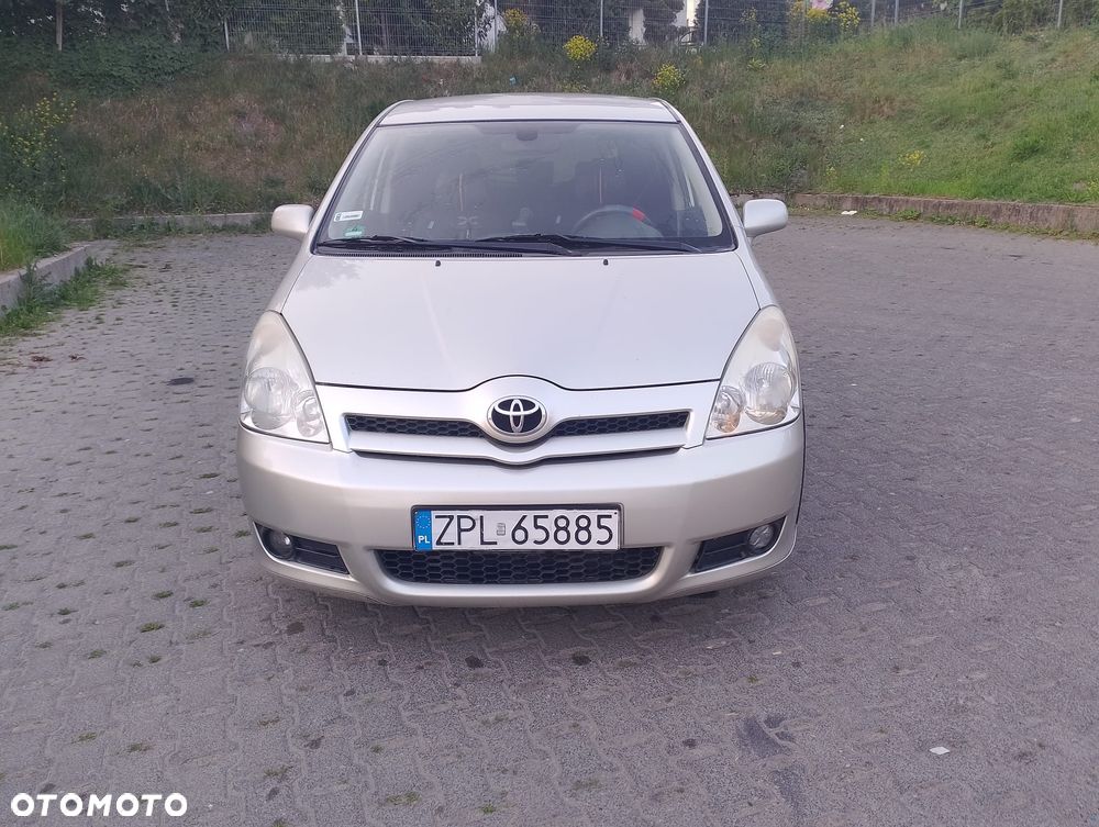 Toyota Corolla Verso 1.8 Gold + 7os MM - 15