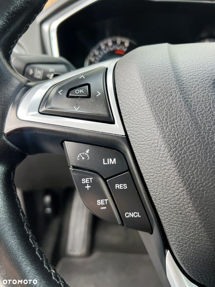 Ford Mondeo - 24