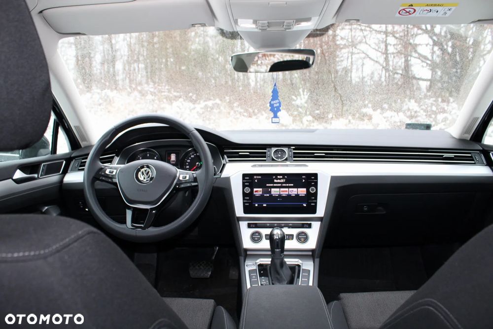 Volkswagen Passat 2.0 TDI SCR Comfortline DSG - 6