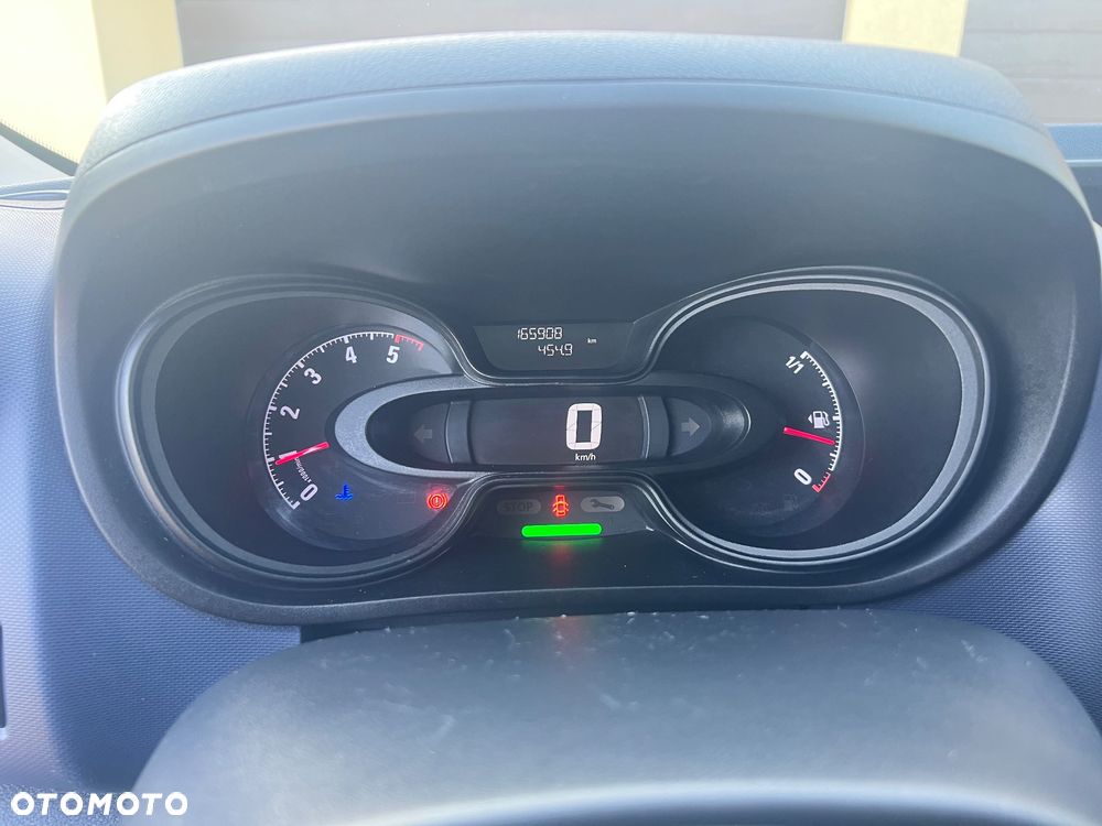 Opel Vivaro - 23