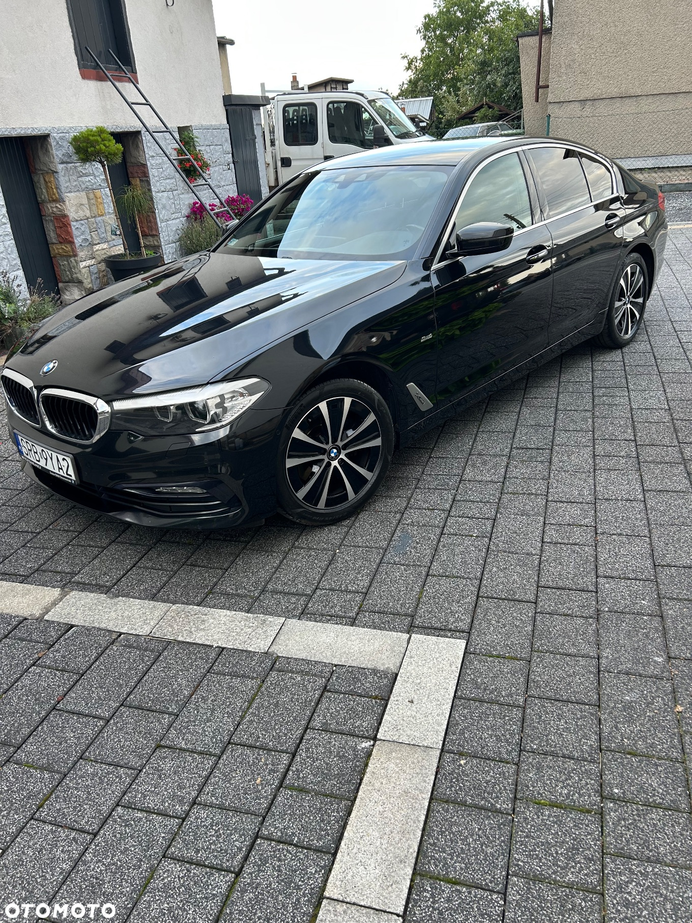 BMW Seria 5 520d xDrive - 6