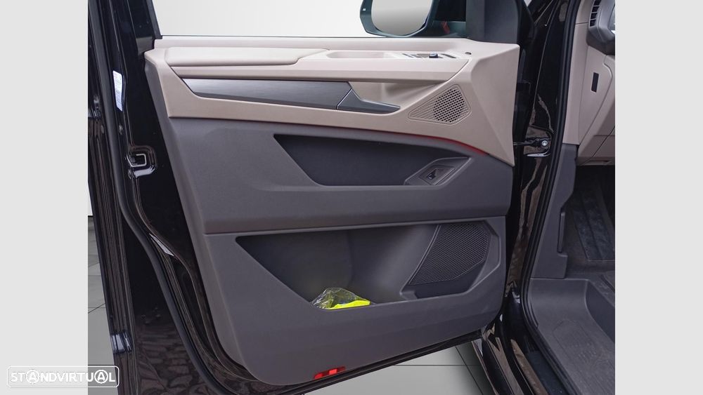 Volkswagen Multivan 2.0 TDI Life DSG — fotografia 9