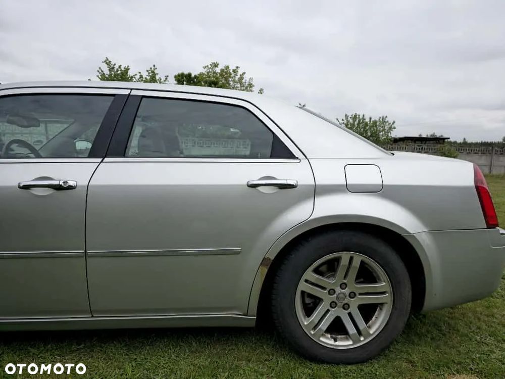 Chrysler 300C 3.5 V6 - 8