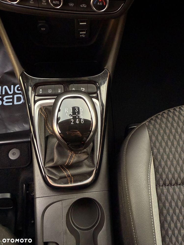 Opel Crossland X 1.6 CDTI Enjoy - 28