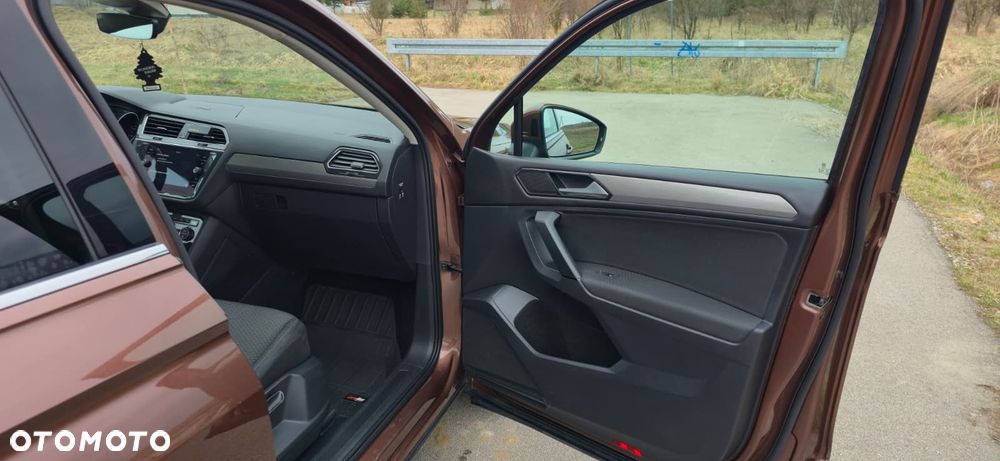 Volkswagen Tiguan - 2