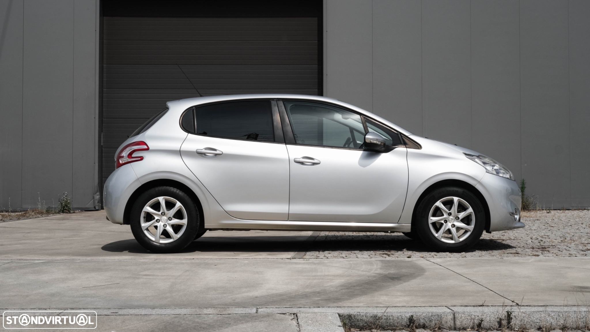 Peugeot 208 1.4 HDi - 5