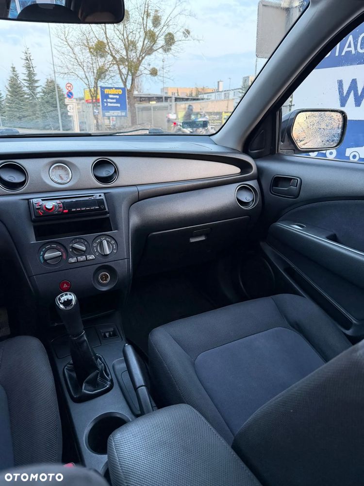 Mitsubishi Outlander 2.0 Comfort 4WD - 12