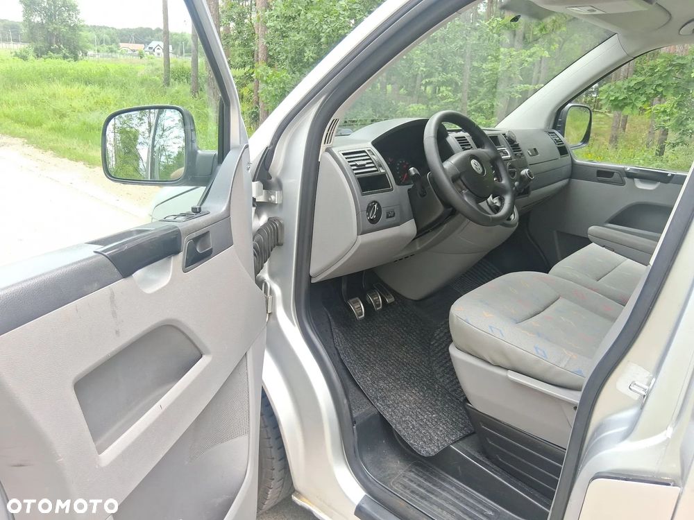 Volkswagen T5 - 11