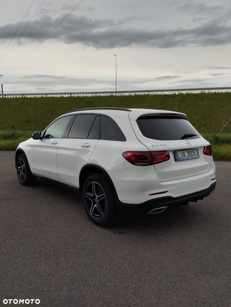 Mercedes-Benz GLC - 15