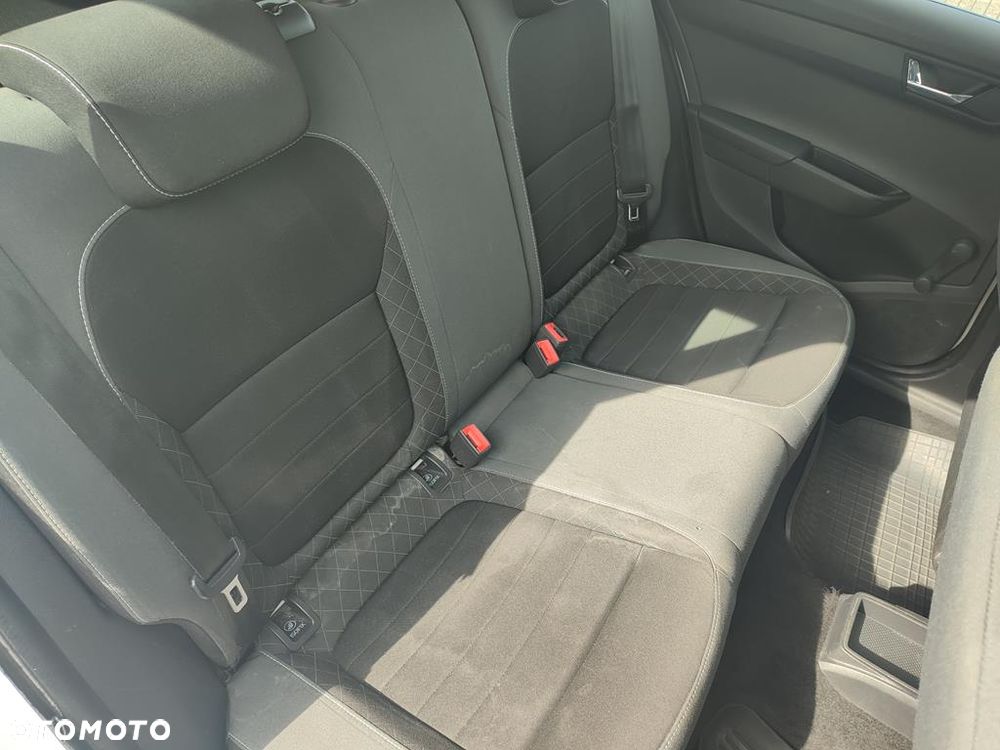 Skoda Fabia 1.0 Ambition - 10